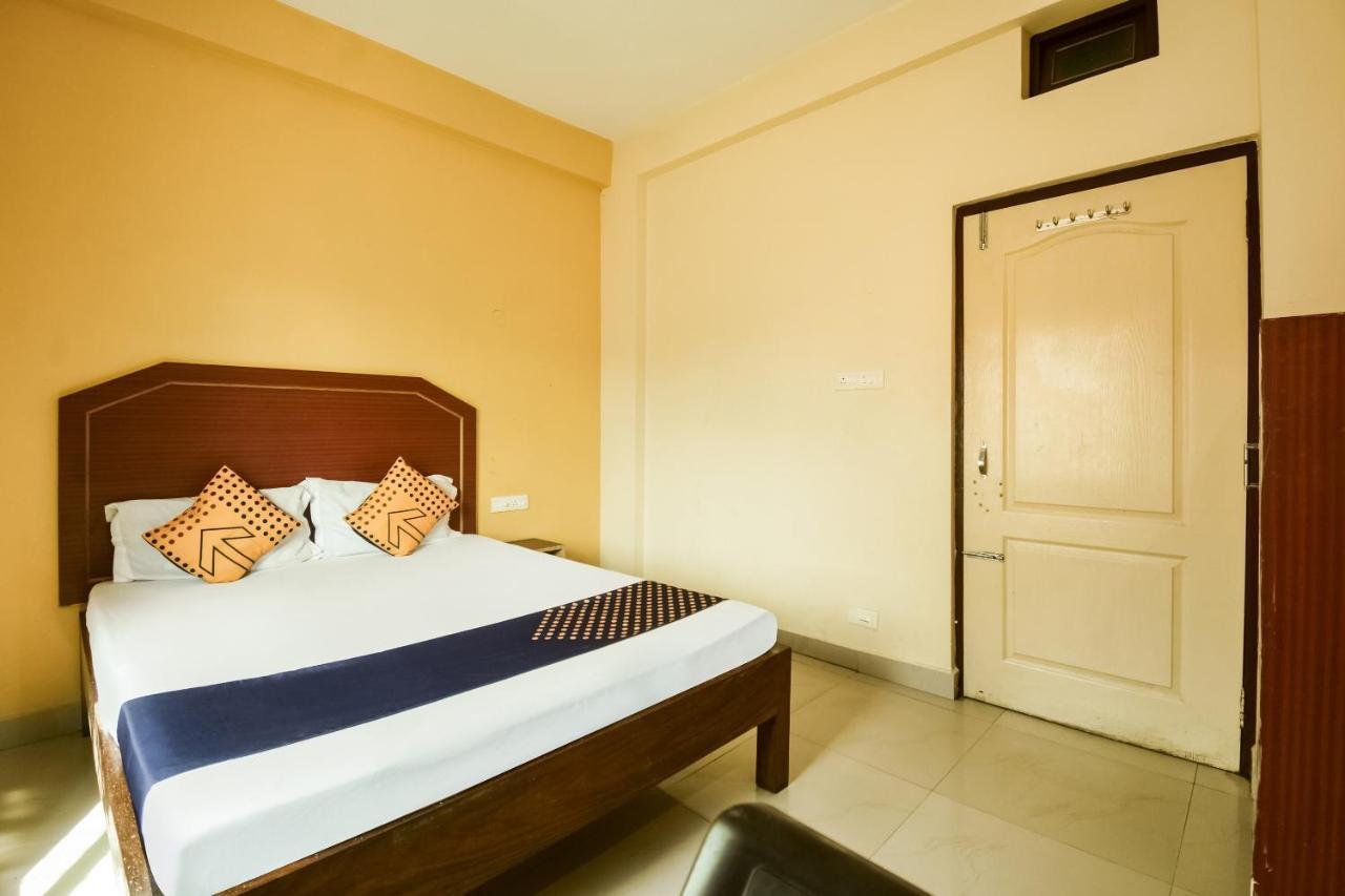 Spot On 74793 Hotel Sai Sudha プリ エクステリア 写真